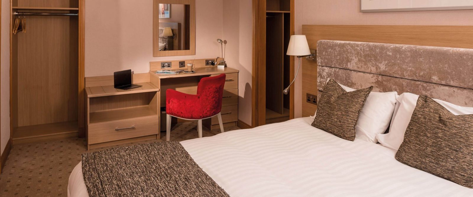 Carlton bedroom